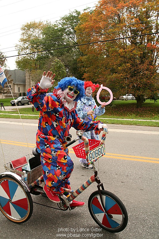 2006 Thornhill Festival, Bobbo riding and Junebug walking, Scarborough Corp of Clowns, Scarborough, Toronto, Canada
